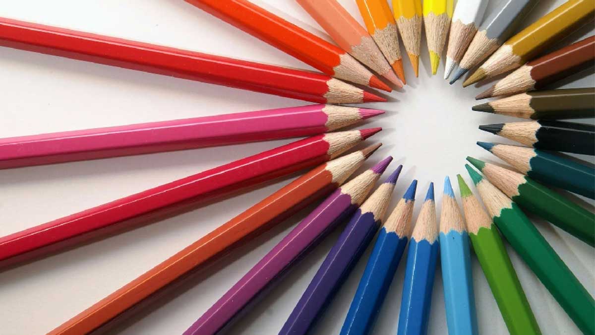 بهترین برند مداد رنگی خارجی